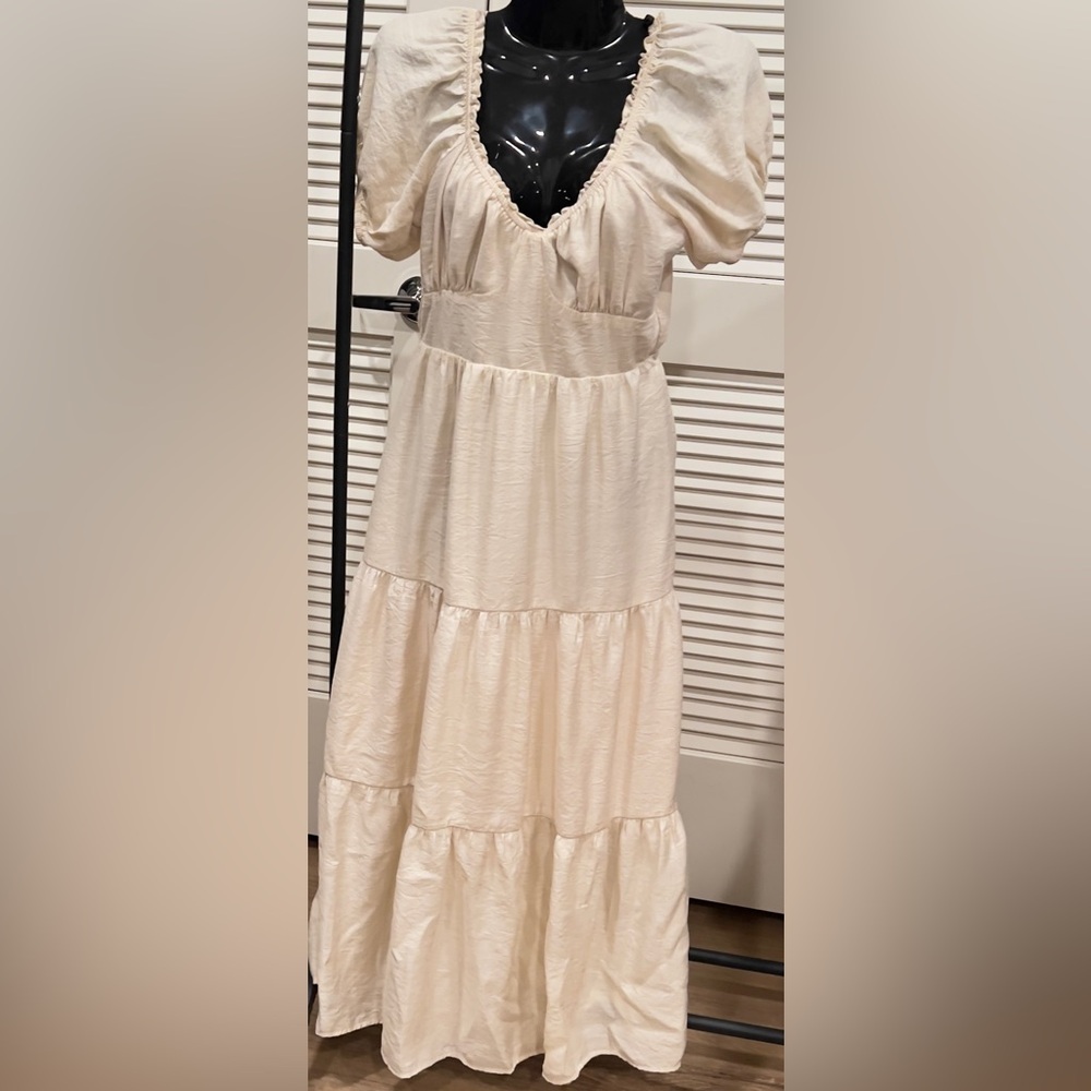Elegant Cream Women's Dress
